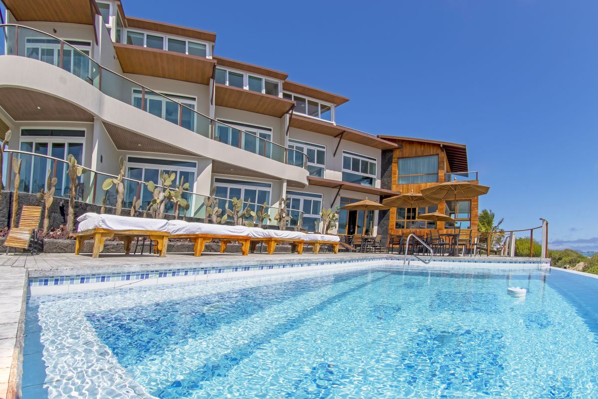 Iguana Crossing Hotel | Adventures to Peru Adventures to Peru | Piscina 1200x800 1