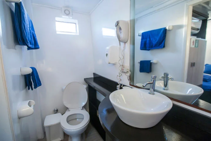 Monserrat Yacht | Adventures to Peru Adventures to Peru | gallery monserrat 4