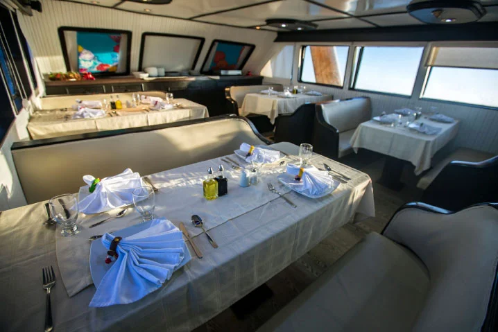 Monserrat Yacht | Adventures to Peru Adventures to Peru | gallery monserrat 6