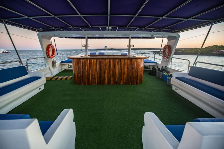 Monserrat Yacht | Adventures to Peru Adventures to Peru | gallery monserrat 8